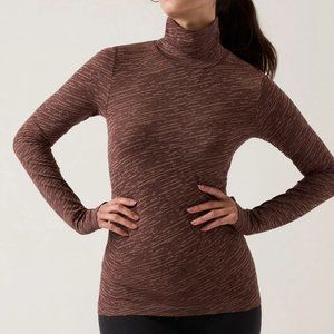 Athleta Flurry Seamless Turtleneck size S Wren Rustic Beige